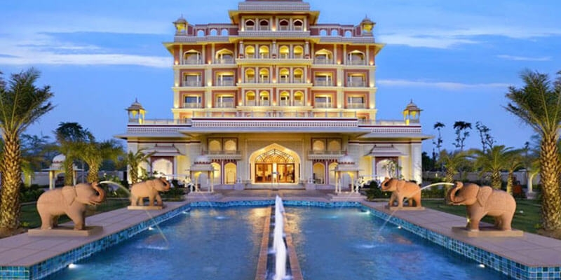 Stand witness to the glory of bygone era by staying in these heritage hotels of India